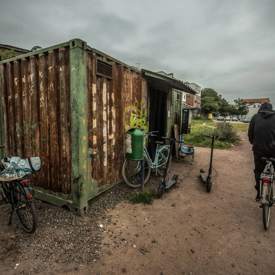 Prozess am Landgericht: 36-Jähriger soll den Drogencontainer in Kleve angezündet haben