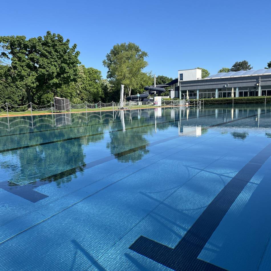 Neuss startet in die Freibadsaison: 24 Grad Wassertemperatur und neue Preise im Südbad