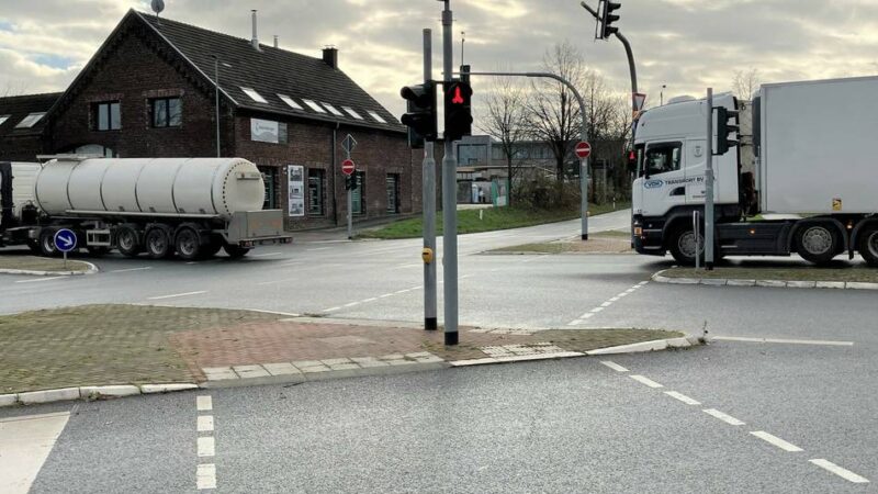Verkehrsführung in Kaarst: „Politisches Hickhack und unnötige Verzögerungen“