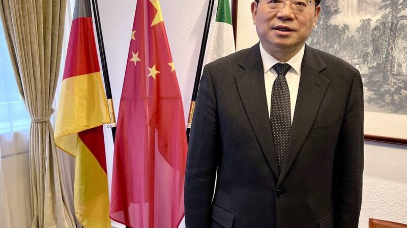 Neuer Botschafter von China: Deng Hongbo auf Stippvisite in Düsseldorf