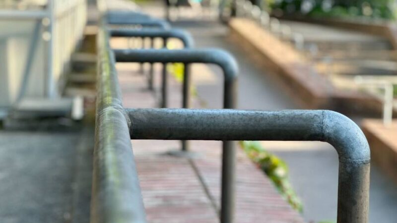 Nach Brücken-Prüfung: Neues Geländer an der Grevenbroicher Erft-Promenade geplant