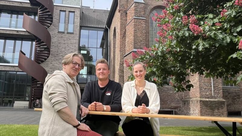 Mit der Popkantorin: Im Garten des M4 ist am Samstag Mitsingen angesagt