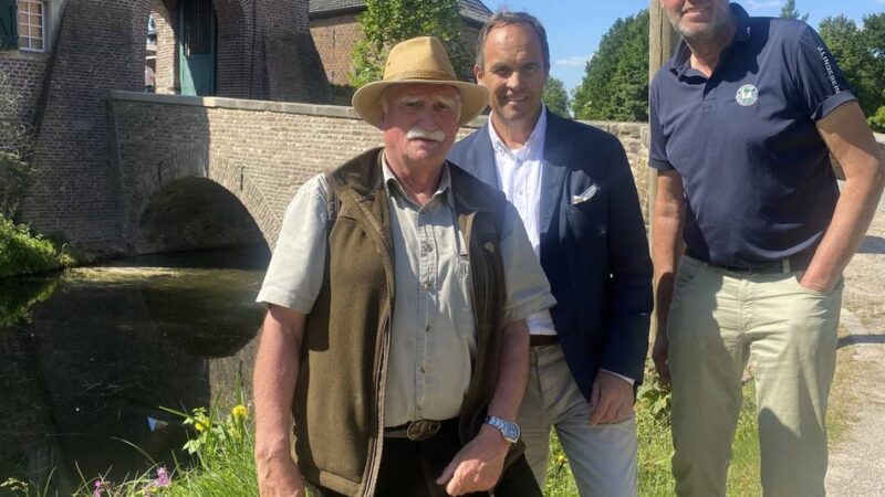 Baudenkmal in Korschenbroich: Historische Bogenbrücke zum Schloss Myllendonk ist saniert