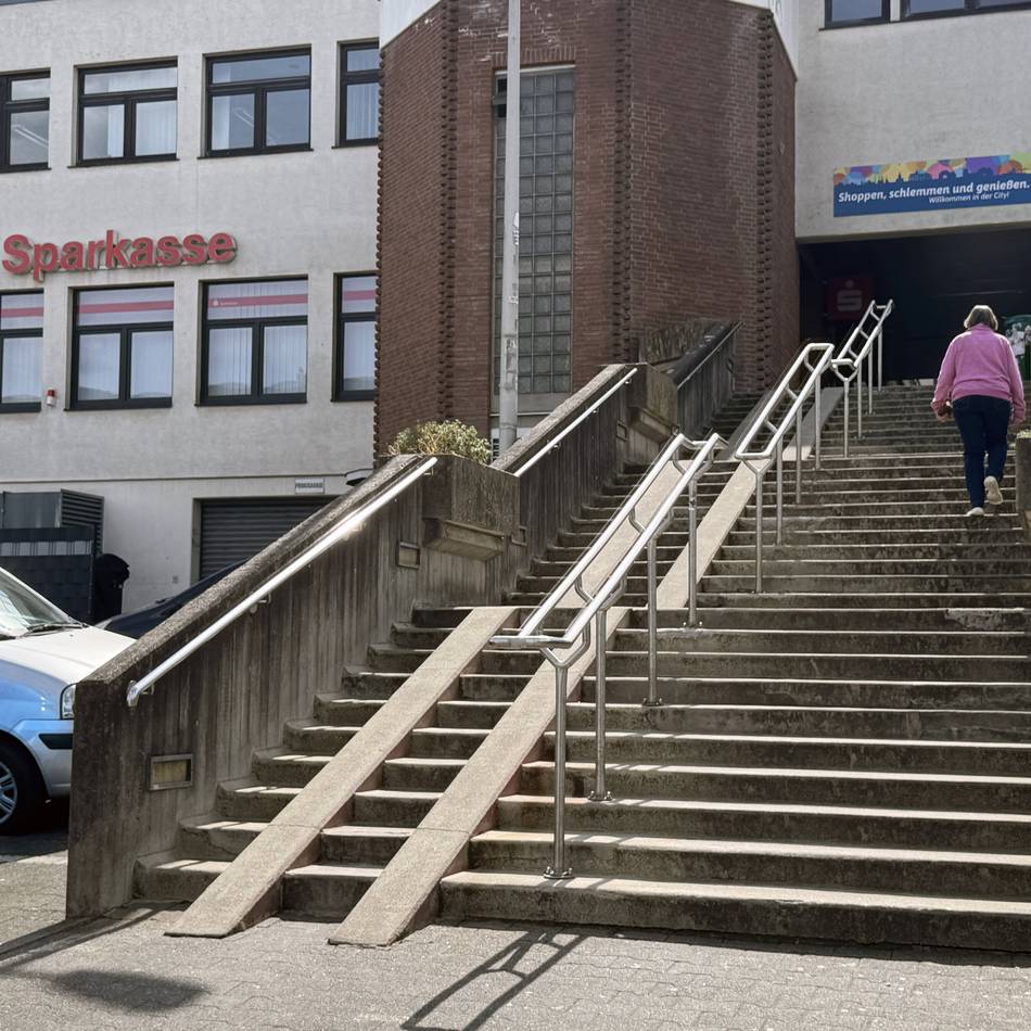 Nach sieben Jahren soll endlich etwas passieren: Pläne für neue „Sparkassen-Treppe“