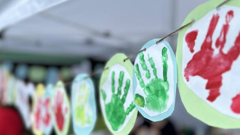 „Alle Kinder dieser Welt“: Kita Drachenhöhle feiert Sommerfest der Vielfalt
