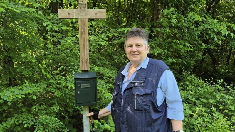 Vollrather Höhe in Grevenbroich: Rätsel um das Gipfelkreuz – wer hat die Jesus-Figur entfernt?