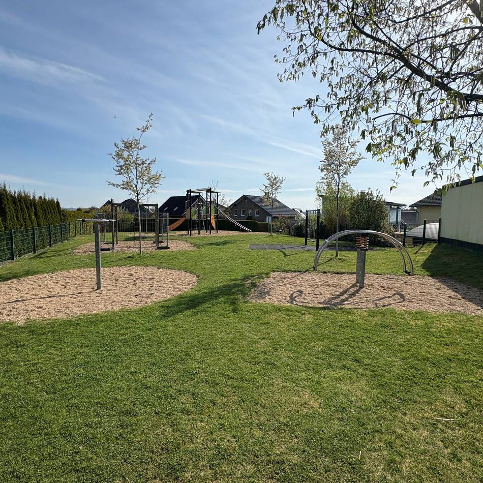 Wo Hückeswagener Kinder spielen können: „Spielplatz der Woche“: Max-Bruch-Straße