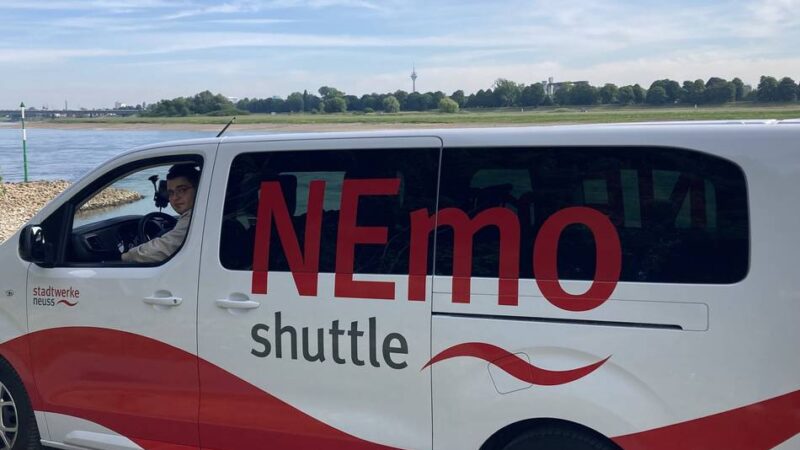 Stadtwerke Neuss weiten ÖPNV-Angebot aus: „NEmo Shuttle“ erreicht jetzt 100.000 Neusser