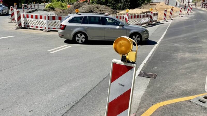 Brückenbauarbeiten an der Stadtgrenze Wermelskirchen / Remscheid: Wann der Verkehr in Preyersmühle wieder zweispurig laufen könnte