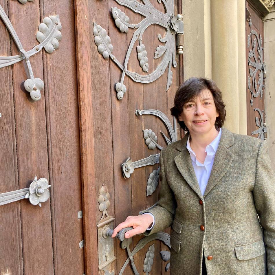 Christuskirche in Neuss: Erbschaft beschleunigt Sanierung historischer Kirchenportale