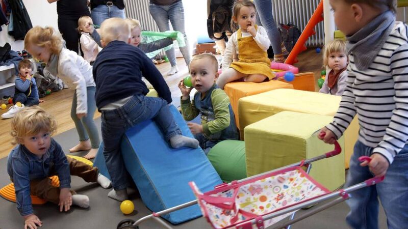 Labbecker Krabbelgruppe in Elterninitiative: Schon Ungeborene sind auf der Warteliste