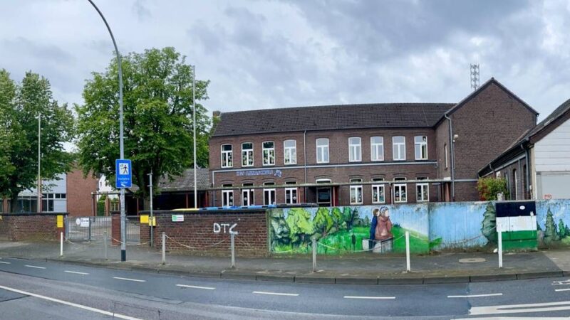 OGS-Plätze für Mönchengladbach: Teile abreißen, andere neu bauen – so bekommt die Annaschule mehr Räume