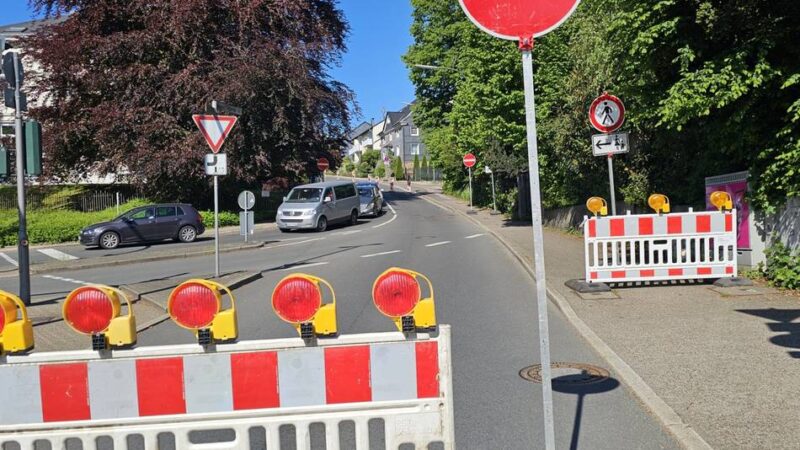 Glasfaserausbau in Hückeswagen: August-Lütgenau-Straße nur einspurig befahrbar