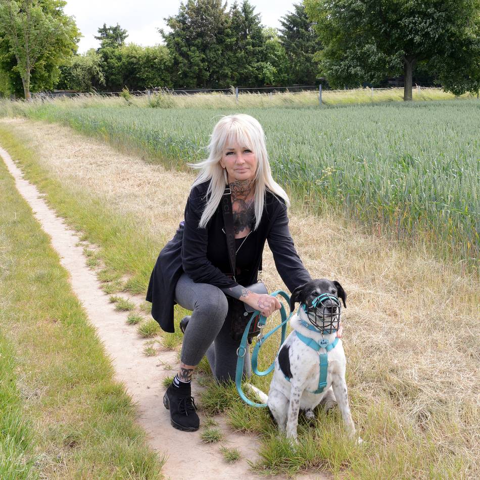 Neusserin betreut Tierheim-Hund: Die Spaziergängerin
