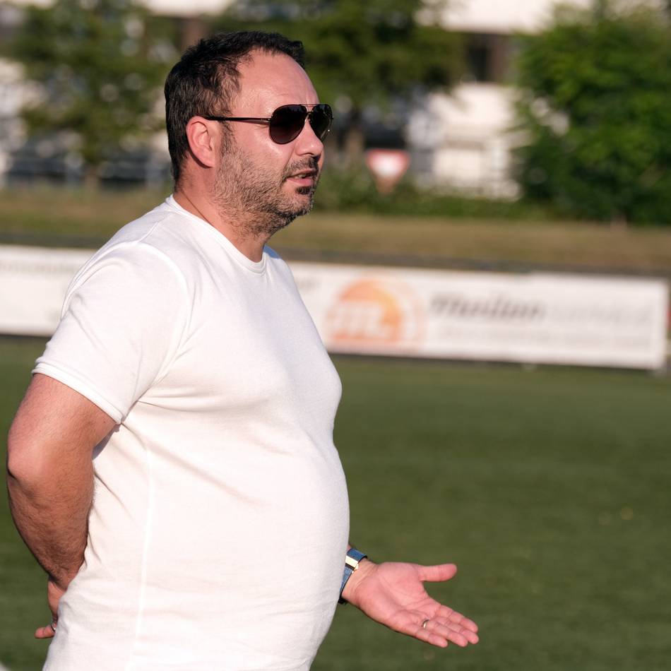 Abstiegskampf der Fußball-Bezirksliga: Der HSV hat die Zügel wieder angezogen