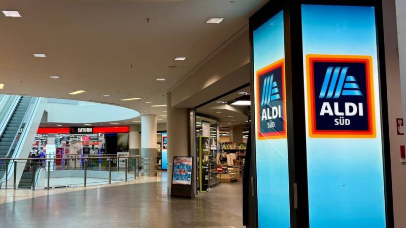 Im Neusser Rheinpark-Center: Eröffnungstermine für Mediamarkt und Aldi stehen