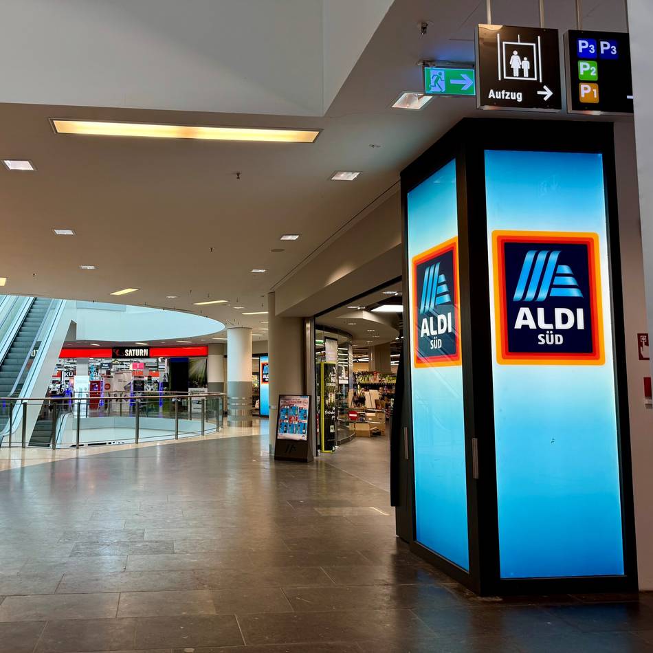 Im Neusser Rheinpark-Center: Eröffnungstermine für Mediamarkt und Aldi stehen