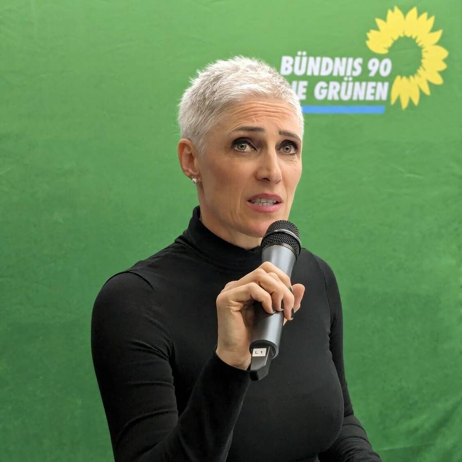 Politik im Oberbergischen Kreis: Grüne wollen teuren „Glaspalast“ des Kreises stoppen