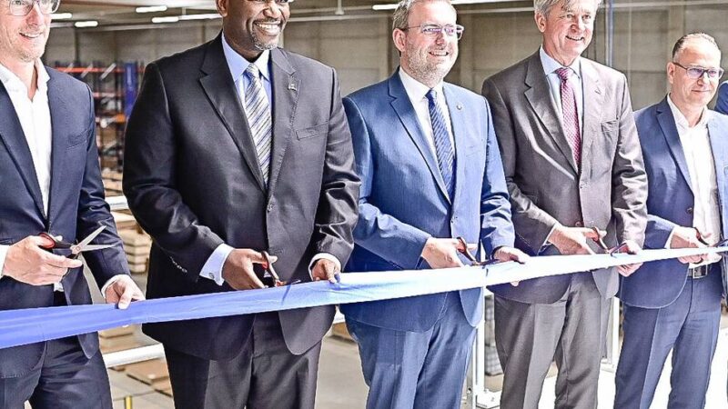 Logistikzentrum an der B9 eröffnet: Weltkonzern Boeing sieht Dormagen als Drehscheibe