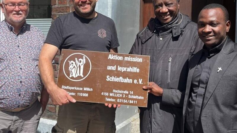 Zu Gast bei Leprahilfe und Bürgerbusverein: Bischof aus Tansania besucht Schiefbahn