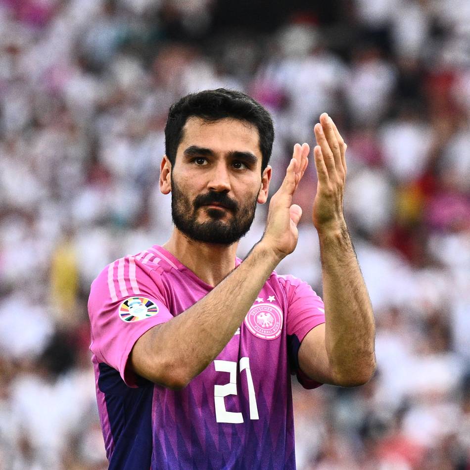 Würdigung durch das Land NRW: Fußballspieler Gündogan wird mit Mevlüde-Genç-Medaille ausgezeichnet