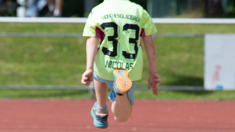 Sport für alle Bürger: Grevenbroich feiert Sportabzeichentag im Stadion