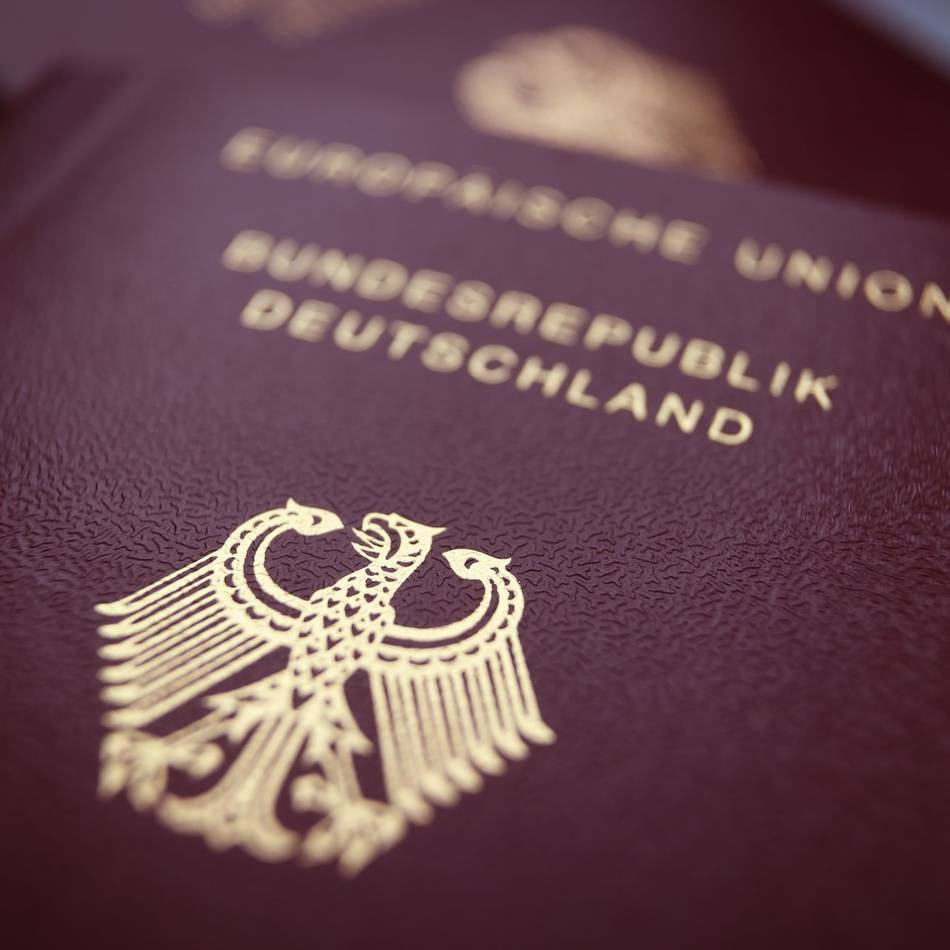 Vor dem Sommerurlaub: Rechtzeitig die Gültigkeit der Pässe checken