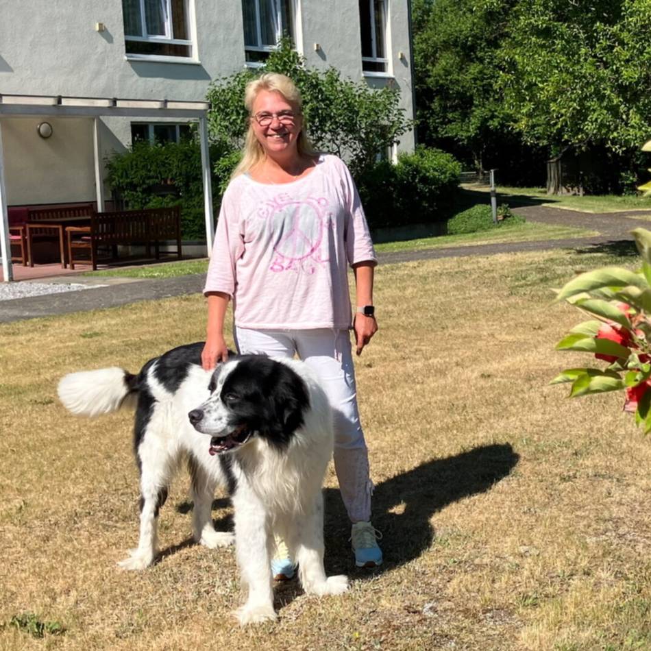 Tierische Freude bei „Meridias“ in Meerbusch: „Die Bewohner lieben Bruno“