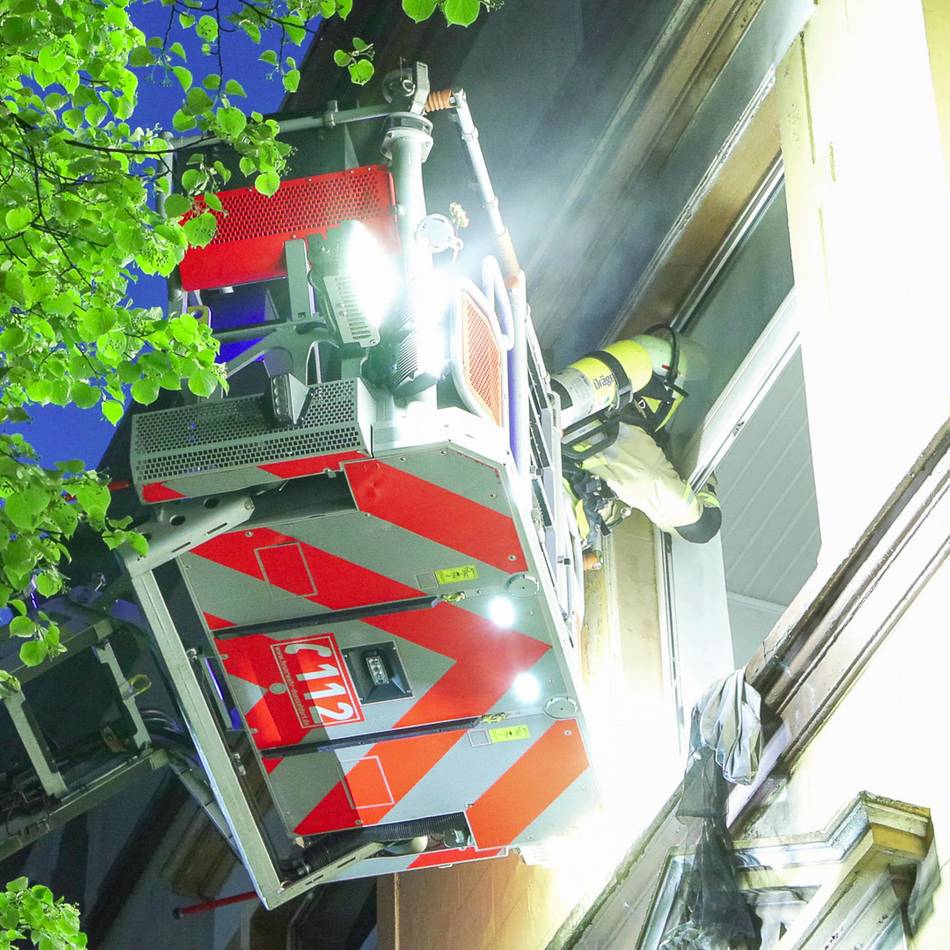 Einsatz in Düsseldorf: Brand an der Erkrather Straße – Wohnung unbewohnbar