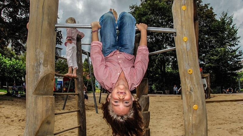 Platz wiedereröffnet: 400.000 Euro wurden in Kranenburger Spielplatz investiert