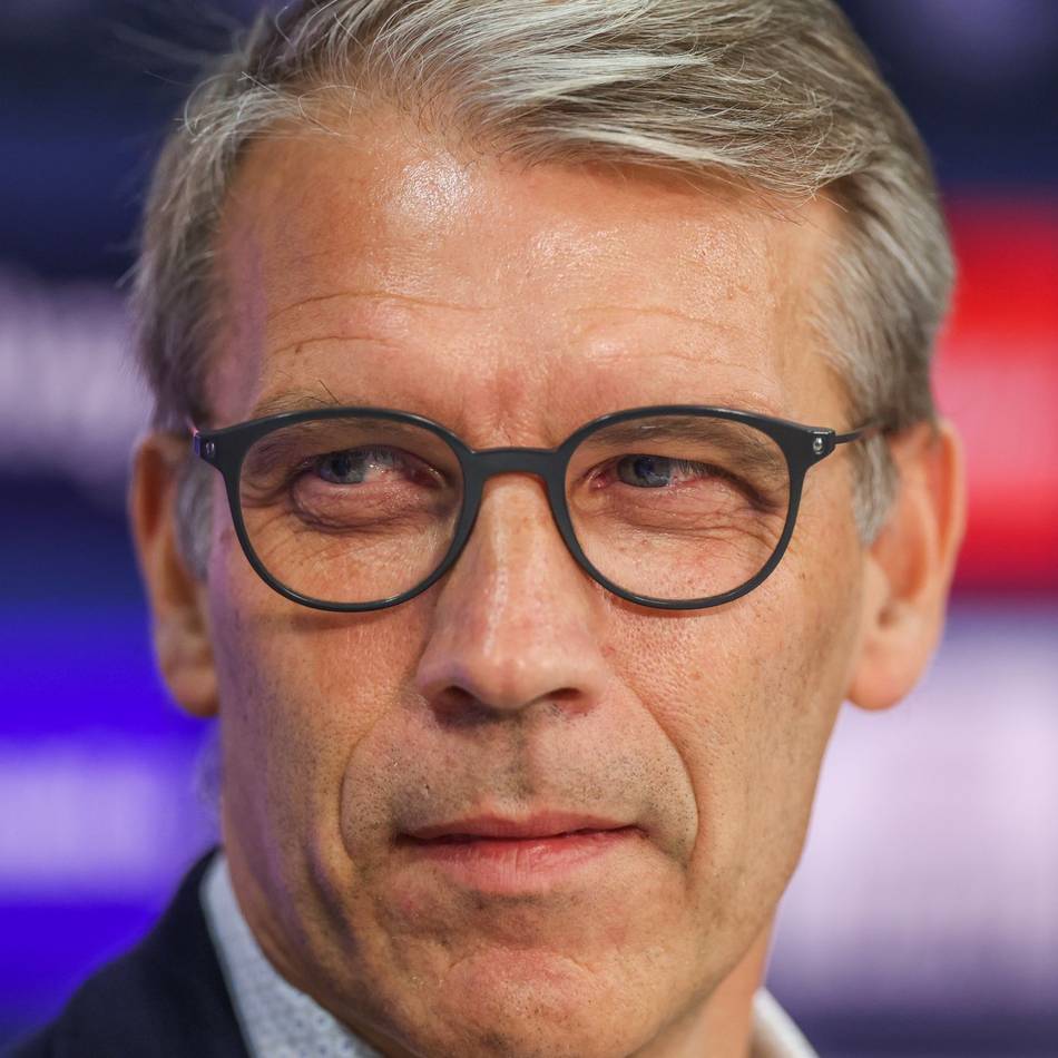 Neues Amt: Ex-Schalke- und HSV-Manager wird Schweizer Fußball-Chef