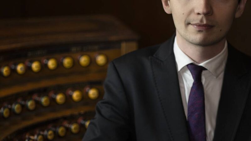 Musik in St. Peter und Paul: Ein großes Talent an der Orgel spielt