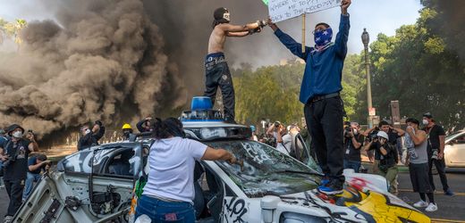 Los Angeles: »Sie spucken, wir schlagen« – Video zeigt Soldaten und Proteste