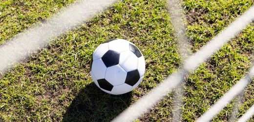 Berlin: Streit zwischen Kindern um Fußball endet in Massenschlägerei
