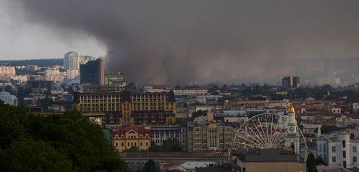 Kyjiw und Odessa: Ukraine meldet Tote und Verletzte nach russischen Angriffen