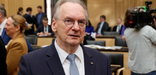 Reiner Haseloff: CDU-Politiker würde bei AfD-Sieg über Umzug nachdenken