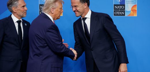 Donald Trump, Mark Rutte, Nato: Die hässliche Rückkehr des Höfischen in die Weltpolitik – Kommentar
