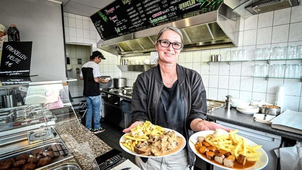 Katis Imbiss in Velbert: Neuer Standort und alte Stammkunden