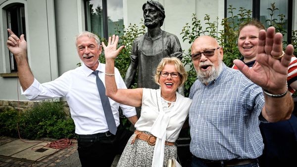 Heiligenhauser Heljens-Jecken bekommen ein Schlotschmet-Paar