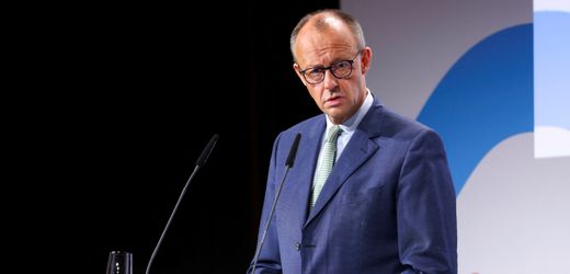 Migrationspolitik: Friedrich Merz hält an der Zurückweisung Asylsuchender fest