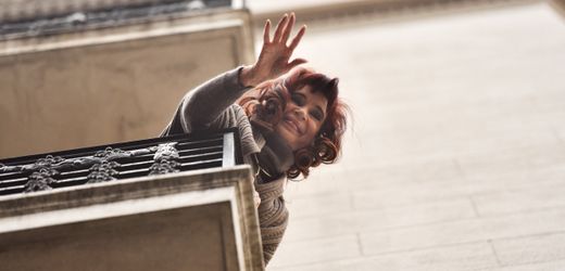 Argentinien: Cristina Fernández de Kirchner darf Haftstrafe im Hausarrest mit Fußfessel absitzen