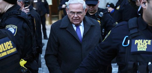 USA: Früherer Senator Robert Menendez tritt langjährige Haft wegen Bestechung an