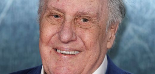 Frederick Forsyth: Britischer Bestsellerautor und Ex-Agent im Alter von 86 Jahren gestorben