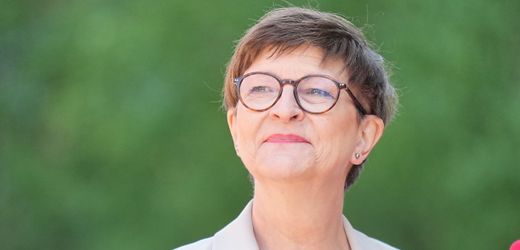 Saskia Esken spielte vor ihrer Politkarriere Gitarre in der Fußgängerzone