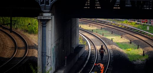 Sondervermögen Infrastruktur: Bahnbranche will gut ein Viertel von Klingbeils 500-Milliarden-Topf