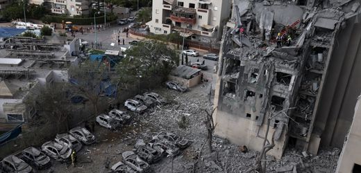 Israel-Iran-Krieg: Donald Trump beschwört Waffenruhe, äußert sich aber frustriert
