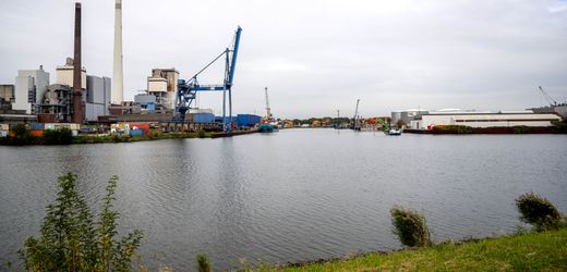 Bremen: Betrunkener Kapitän rammt beim Ablegen anderes Schiff