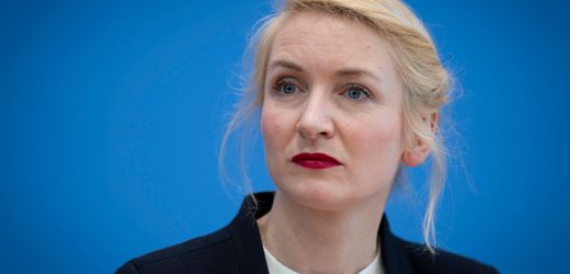 Corona-Maskenaffäre: Ines Schwerdtner legt Jens Spahn Rückzug aus der Politik nahe