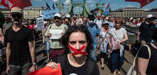 Ungarn: Ursula von der Leyen fordert ungehinderte Pride-Parade in Budapest