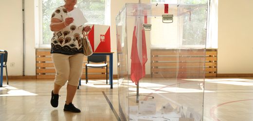 Polen: Warum sind die Wahlurnen durchsichtig?